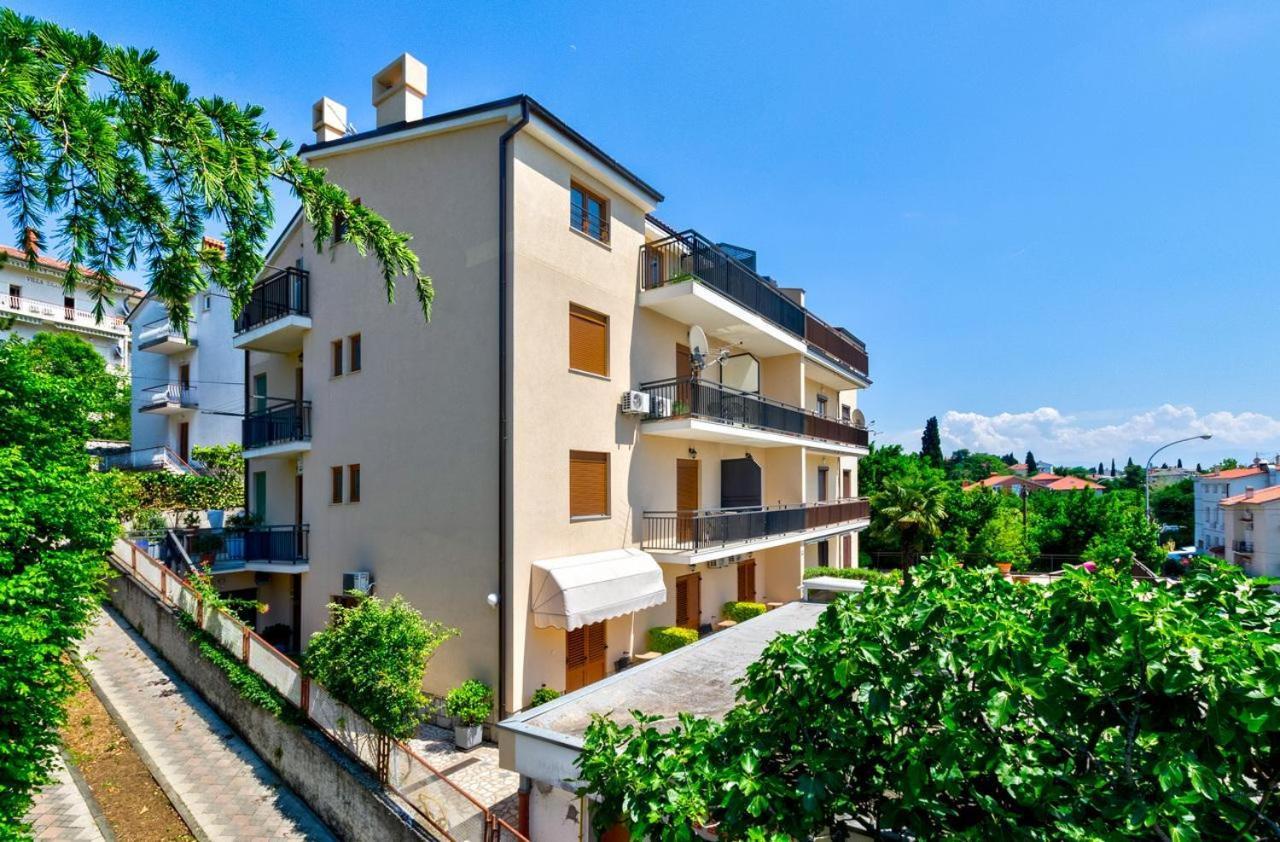 Apartments Niko Crikvenica Ngoại thất bức ảnh